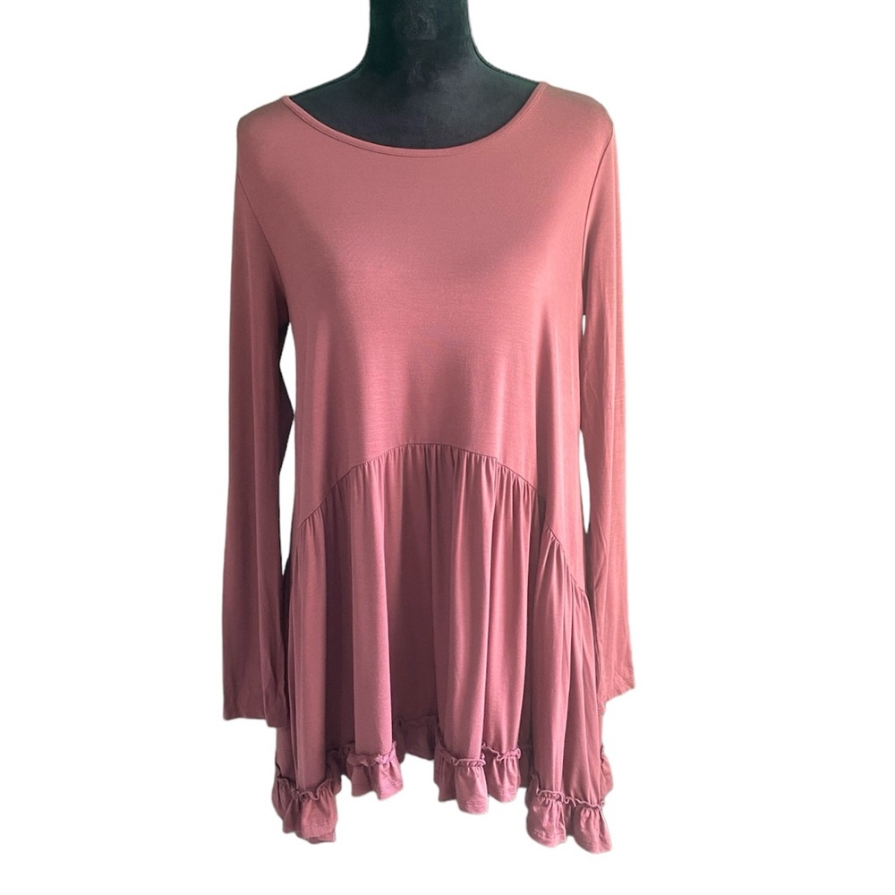 Easel Women’s Small Ruffle Bottom Tunic